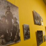 Кадри боїв під Бахмутом: у Києві відкрилася виставка «У сталевих грозах»