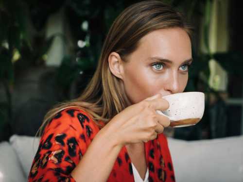 Міф чи факт: кава може бути причиною випадіння волосся у жінок