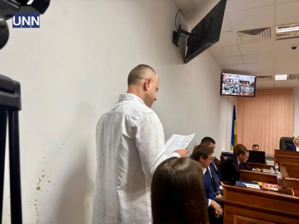 Батько підлітка, який загинув на фунікулері, ледве стримував сльози під час судових суперечок