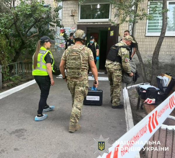 У київській квартирі стався вибух гранати: двоє людей загинули, одна отримала поранення
