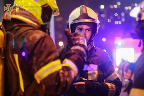 Виклик медиків, пожежі в різних районах: що відомо про наслідки нічної атаки на Київ