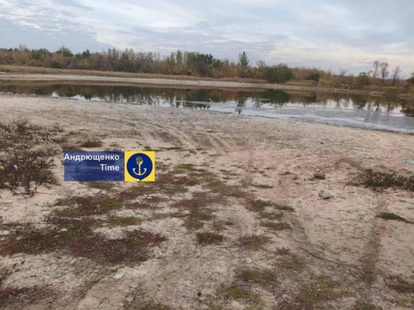 Ще одне водосховище біля окупованого Маріуполя стрімко міліє