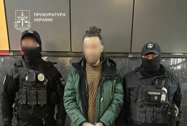 Побиття велосипедиста до втрати свідомості за зауваження щодо паркування: водієві Mercedes повідомили про додаткову підозру