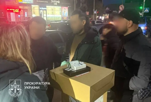 Побив велосипедиста до непритомності за зауваження про паркування: на Київщині знову затримали водія Mercedes