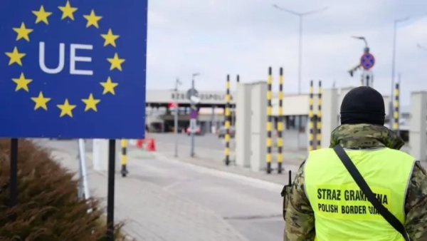 На кордонах з ЄС запроваджується система перевірки EES: що потрібно знати українцям 