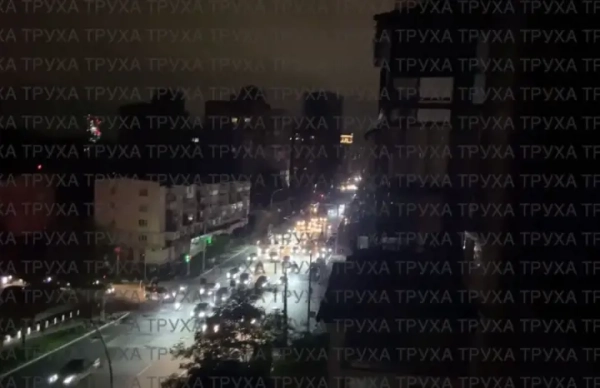 Київ поринув у темряву: у соцмережах поширюють &quot;апокаліптичні&quot; кадри столичних вулиць