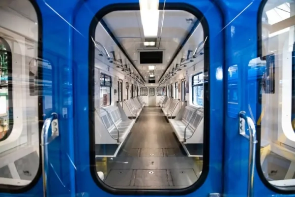 Рух на всіх гілках метро у Києві відновили після нічної атаки рф