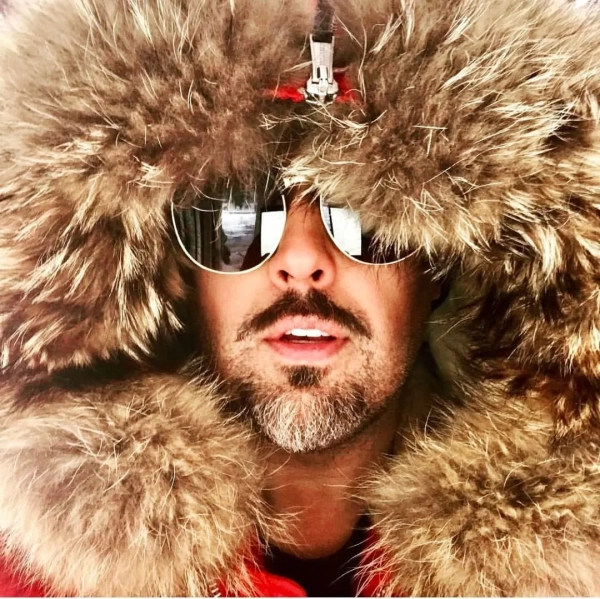 Колячденко довго чекав свою жінку, а потім плюнув Колячденко довго чекав свою жінку, а потім плюнув