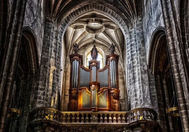 РЕКВИЕМ - фото