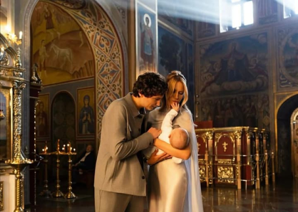 Телеведуча Леся Нікітюк разом із нареченим похрестила сина