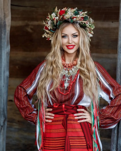 Валевська використовувала різні інструменти, щоб врятувати шлюб