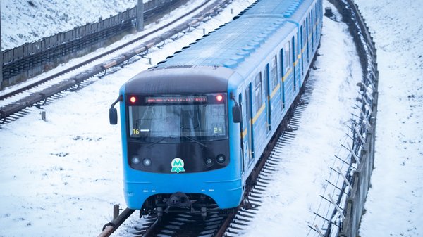 У Києві на два дні скоригують розклад потягів метро. Як вони їздитимуть