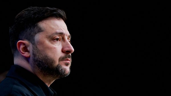 В українській енергосистемі оголосять надзвичайний стан, повідомив Зеленський