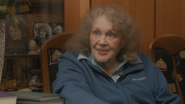 У помешканні Ліни Костенко стає дуже холодно: температура опускається до +3.