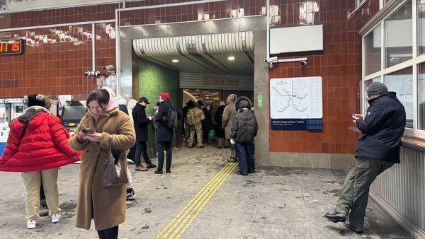 Президент про збій в енергетиці: У Києві близько 3,5 тисяч будівель не опалюються.