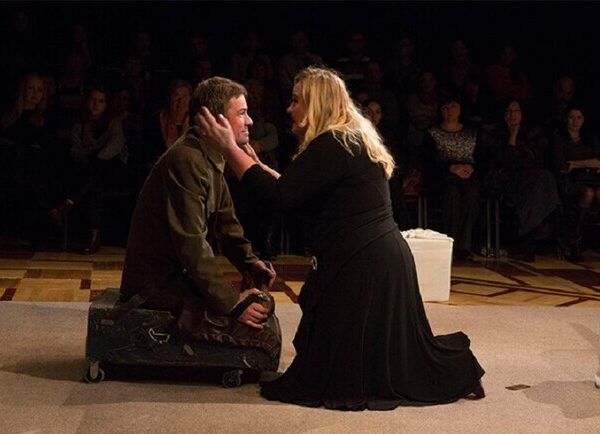 Морська ніч… Вогні свічок – Київські театри на Vgorode.ua