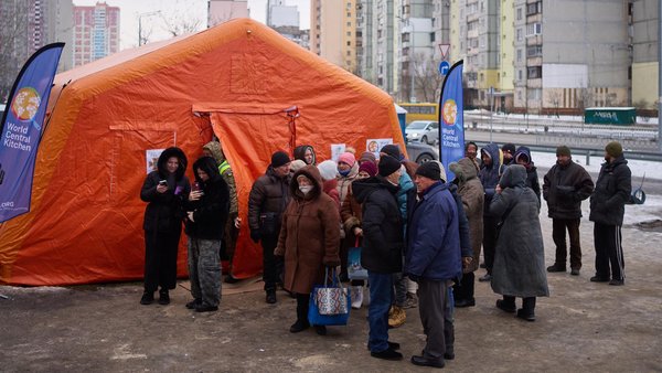 У київській Троєщині знову є тепло