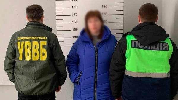 Нелегальна торгівля дітьми під виглядом сурогату: киянці висунули обвинувачення в експорті дитини.