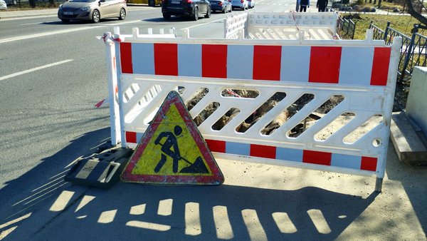 У столиці частково перекриють рух: лагодитимуть пошкоджені відрізки шляху.