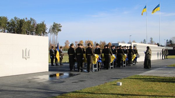 Чи буде й далі ховати Національний військовий меморіал після ухвали Найвищого суду?