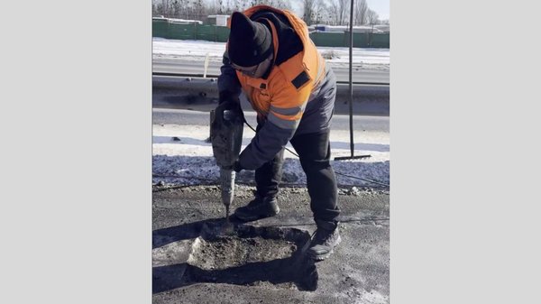 Через мінливу погоду у Києві поки не стартують великі дорожні роботи, – мер.