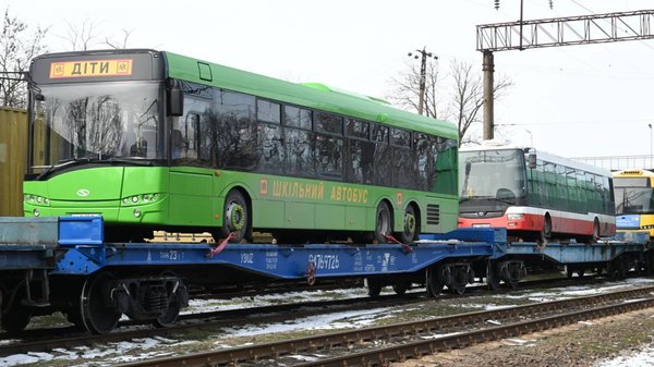 З Київської області до Одеси виїхали ще 5 автобусів: в місті частково зупинено роботу електромережі громадського транспорту.