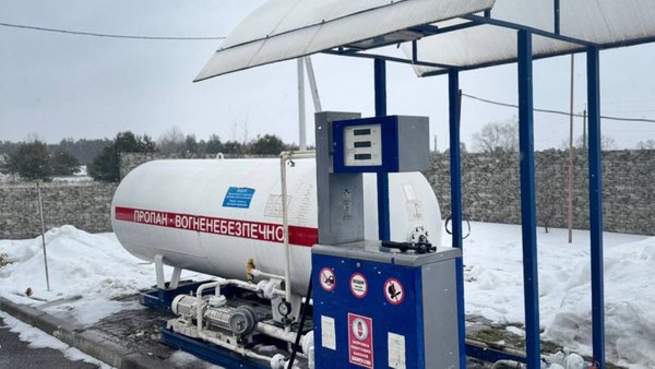 Нелегальна діяльність: на Київщині припинено роботу трьох автозаправок та конфісковано більше 14 тонн палива.