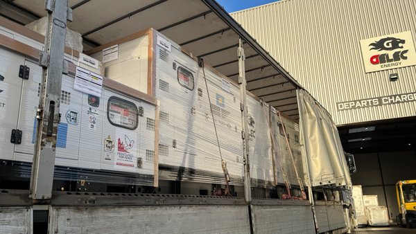 Київські лікарні: допомога генераторами з Франції.