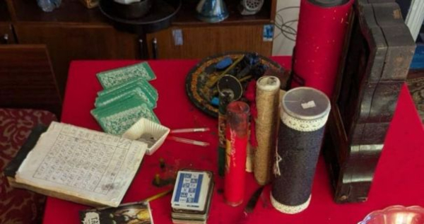 Псевдовіщунки видурили гроші в родин бійців: у Києві три шахрайки нібито могли повернути близьких&hellip;