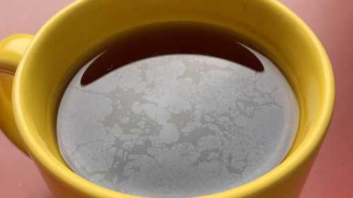 Чайне маслянисте сяйво – не брак, а смак.