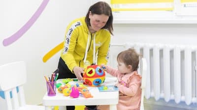 У Деснянському районі запрацював центр ранньої допомоги дітям.