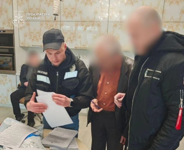 У Києві двоє пенсіонерок віддали на "перевірку СБУ" 3 млн гривень - організатору злочинної схеми повідомлено про підозру