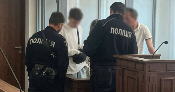 В Києві шахрай ошукав доньку полеглого воїна на більше ніж пів мільйона.
