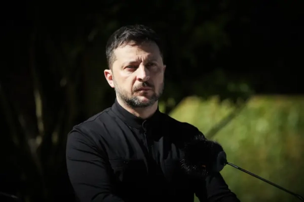 Зеленський: російська ракета майже повністю зруйнувала секцію будинку, не можна допускати нормалізації відносин з росією, потрібен тиск