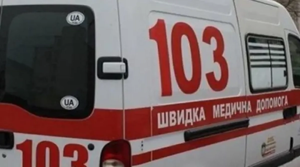 Четверо травмованих та люди під руїнами внаслідок потужного нападу на Київ.