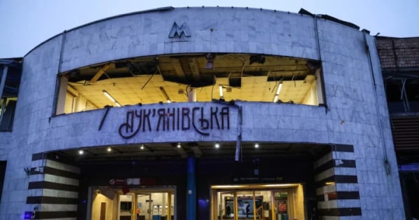 Метро "Лук'янівська" знову відкрито в Києві 2 У Києві відновила роботу станція метро "Лук’янівська"