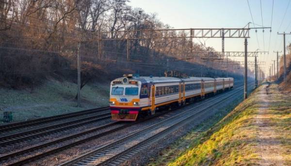Змінений розклад кільцевої електрички у вихідні дні 2 Змінений розклад кільцевої електрички у вихідні дні 2