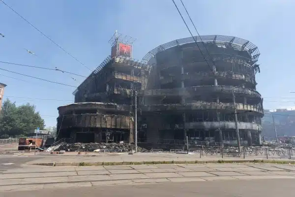 Зеленський оглянув знищений російською атакою Чорнобильський музей і Лук'янівку. 15 Зеленський оглянув знищений російською атакою Чорнобильський музей і Лук'янівку. 13