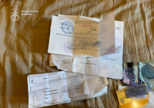 У Києві до суду дійде справа групи осіб, яка створила розгалужену схему для тих, хто уникає військової служби. 9