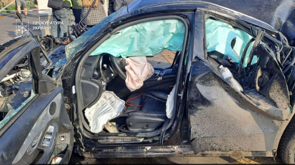 Смертельна аварія в Києві: водієві Mercedes загрожує ув'язнення до 10 років 6 Смертельна аварія в Києві: водієві Mercedes загрожує ув'язнення до 10 років 6
