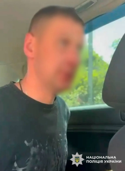Вибух на пошті в Києві - затримано відправника пакунка з боєприпасами 7 Вибух на пошті в Києві - затримано відправника пакунка з боєприпасами 5