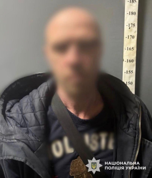 Чоловіка, який побив сусідку до смерті, судитимуть у Києві за напад біля будинку. 4 Чоловіка, який побив сусідку до смерті, судитимуть у Києві за напад біля будинку. 4
