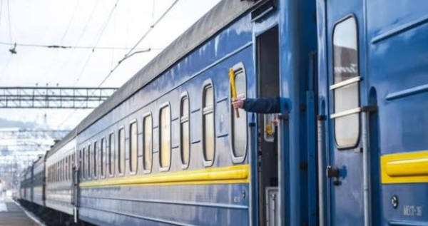 Незнайома особа торкалася грудей у потязі: у Києві розшукують чоловіка, котрий домагався до жінки-пасажирки 4