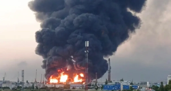 Вибухи в Криму: ЗМІ повідомляють про атаки на ТЕС та прикордонну службу ФСБ 2 У Криму пролунала серія вибухів, атаковано ТЕС та прикордонну службу фсб - ЗМІ