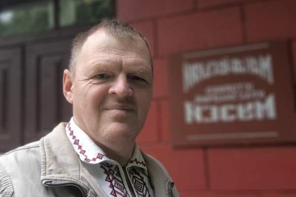 Головна 19 Історія карає за незнання: відверта розмова з Віталієм Гедзем, директором Макарівського музею