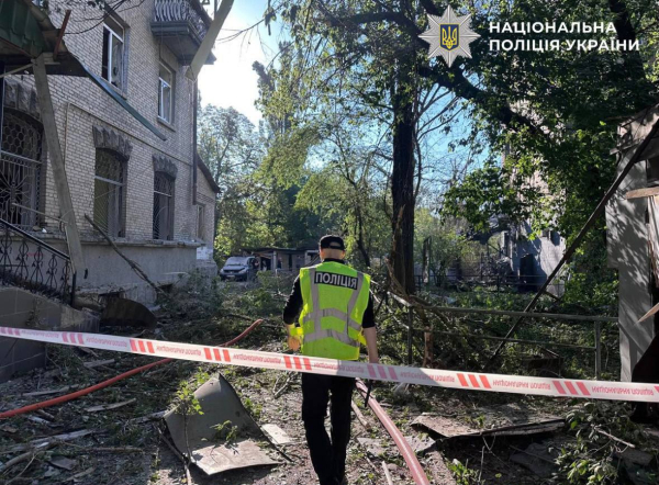 Масштабний напад на Київ: кількість жертв зросла до 11 осіб, постраждало понад 20 будівель 7 Масштабний напад на Київ: кількість жертв зросла до 11 осіб, постраждало понад 20 будівель 7