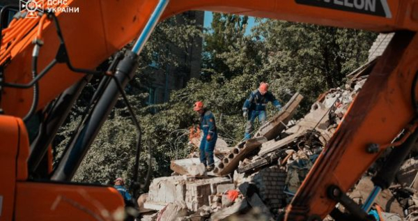 Головна 18 Масштабний напад на столицю: кількість жертв збільшилася до 13 осіб