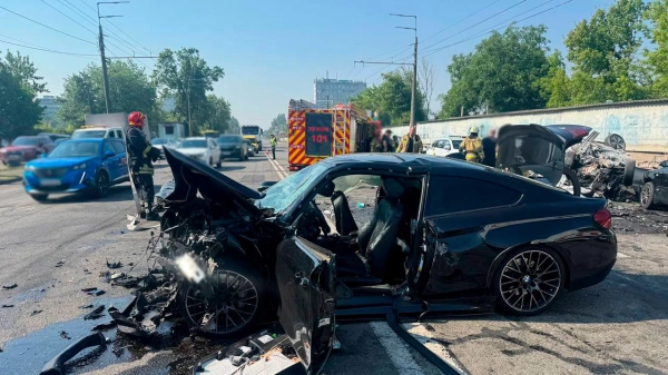 Серйозна аварія зі смертельними наслідками в Києві: 21-річному кермувальнику повідомлено про підозру 8 Масштабна смертельна ДТП у Києві - 21-річний водій отримав підозру